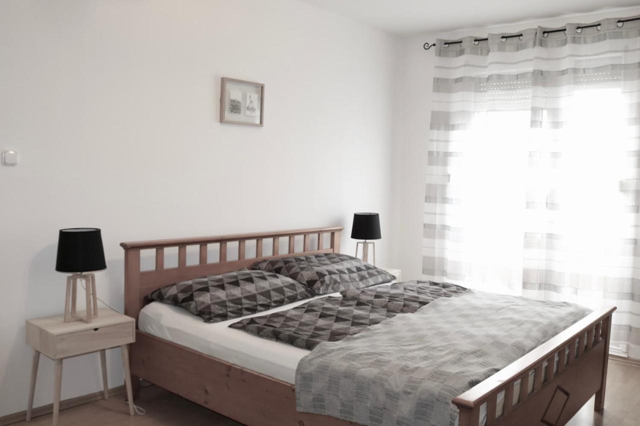 Szabadsag Apartman פץ' מראה חיצוני תמונה